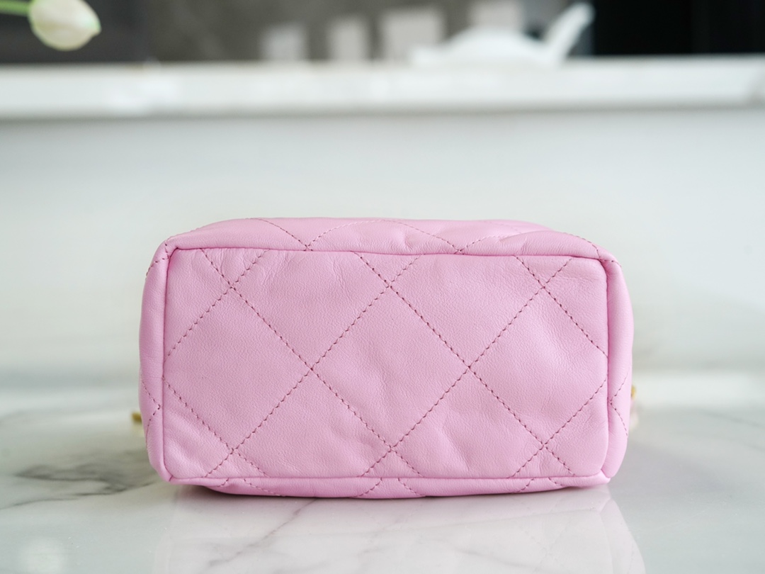 𝗖𝗛𝗔𝗡𝗘𝗟✦ 23p mini 22bag Little Lucky Bags