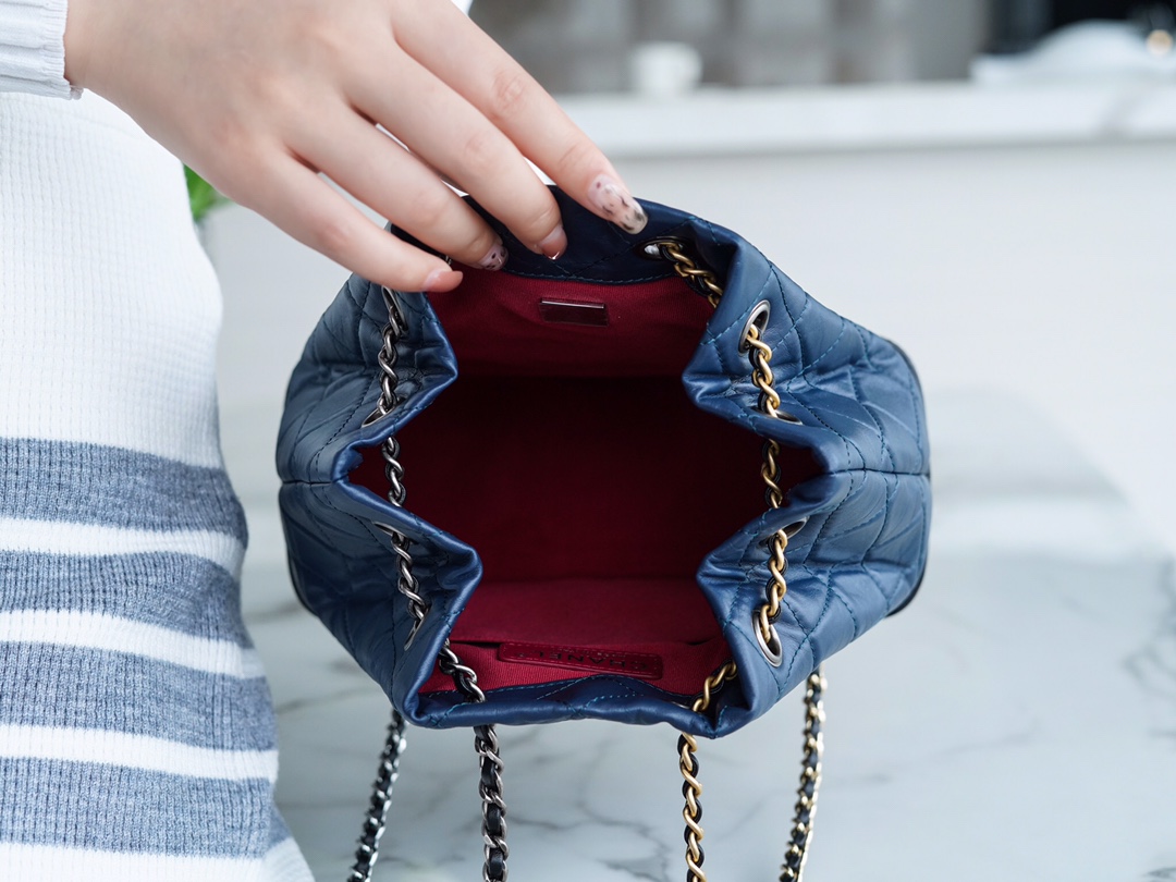 𝗖𝗵𝗮𝗻𝗲𝗹𝗚𝗮𝗯𝗿𝗶𝗲𝗹𝗲❥vagrancyBackpack Italy 🇮🇹 