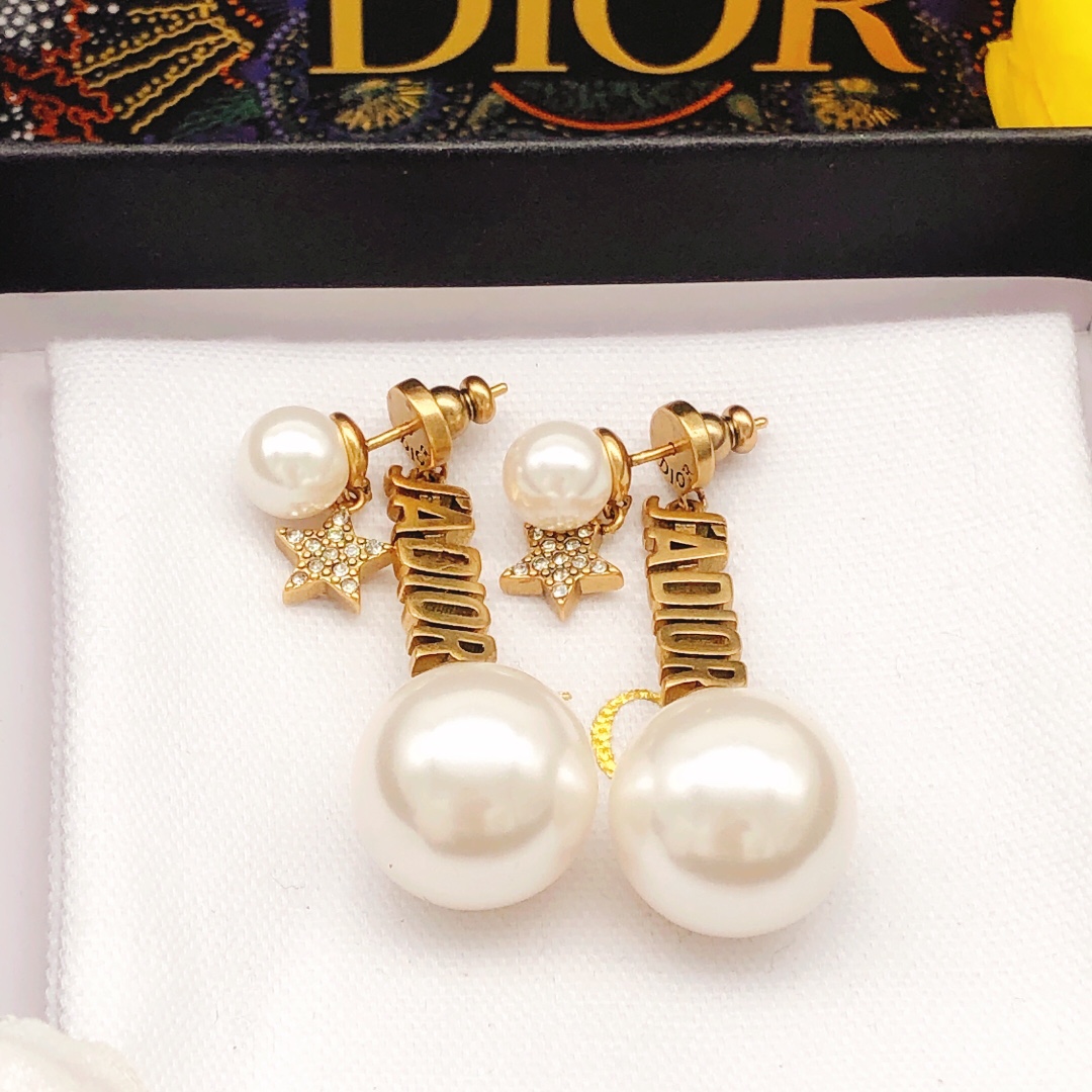 Dior JADIOR Size Pearl Star Stud Earrings