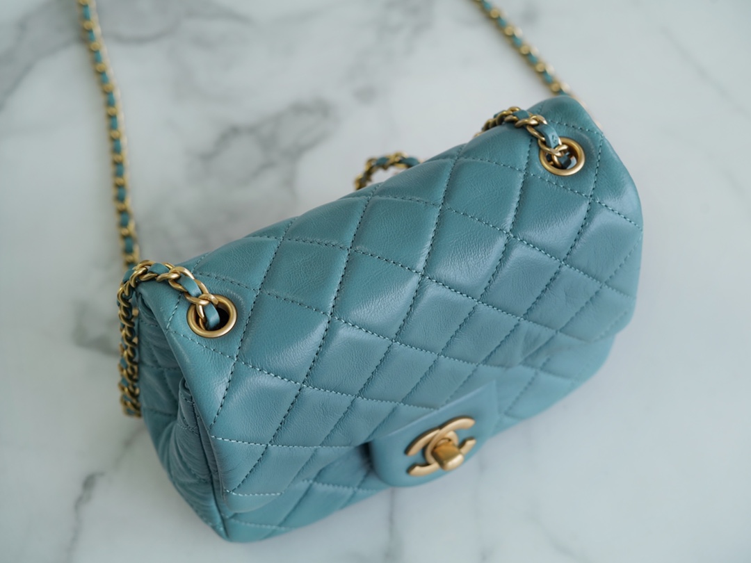 𝗖𝗛𝗔𝗘𝗡𝗟✦ Ball Fang Fatty Genuine Leather Lake Green