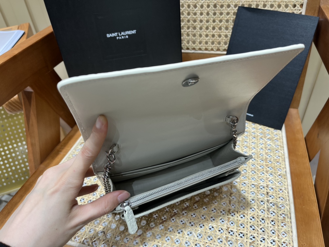 SAINT LAUREN #𝑺𝒖𝒏𝒔𝒆𝒕 𝑾𝒐𝒄#533026 original leather E.JD