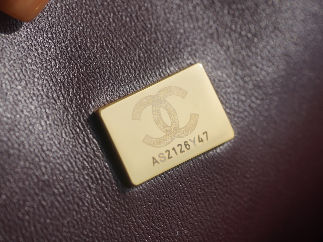 𝗖𝗵𝗮𝗻𝗲𝗹 Replica ❷. ❺❺ Italian [Montebello] Calfskin Large   Black Gold