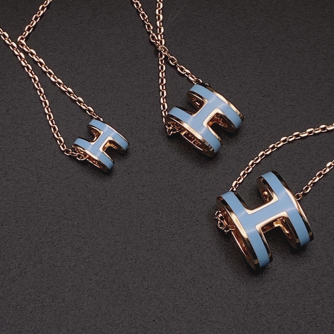 Hermes necklace