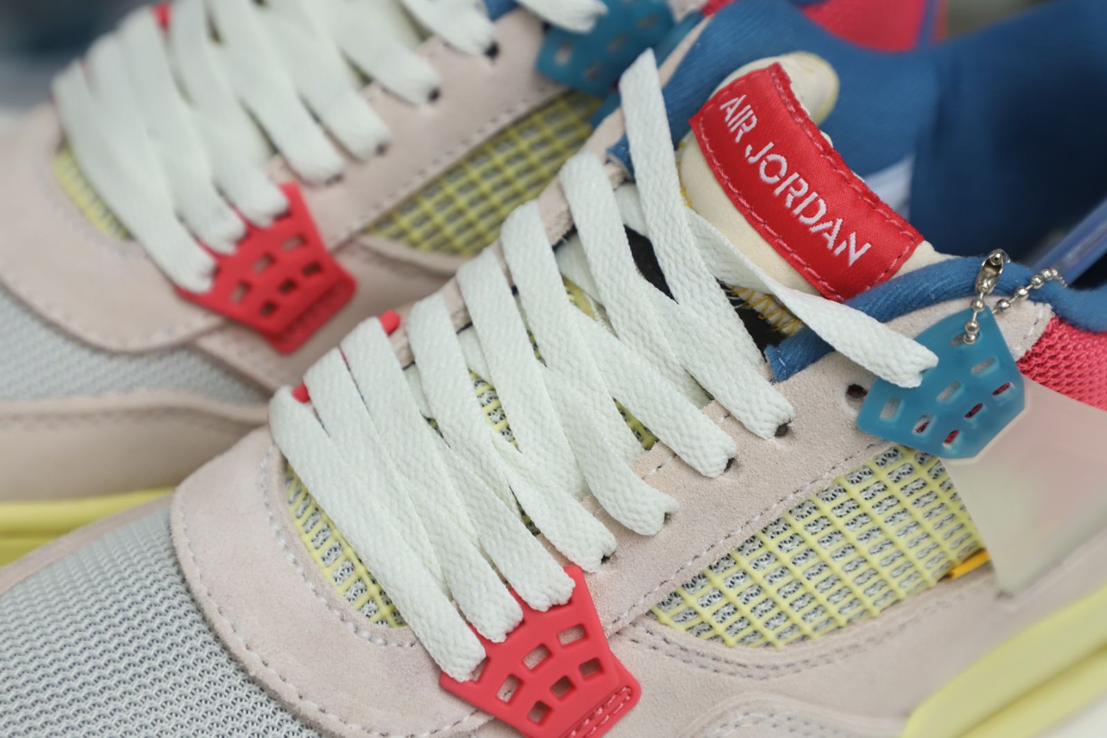 UNION LA X AIR JORDAN 4 RETRO GUAVA ICE