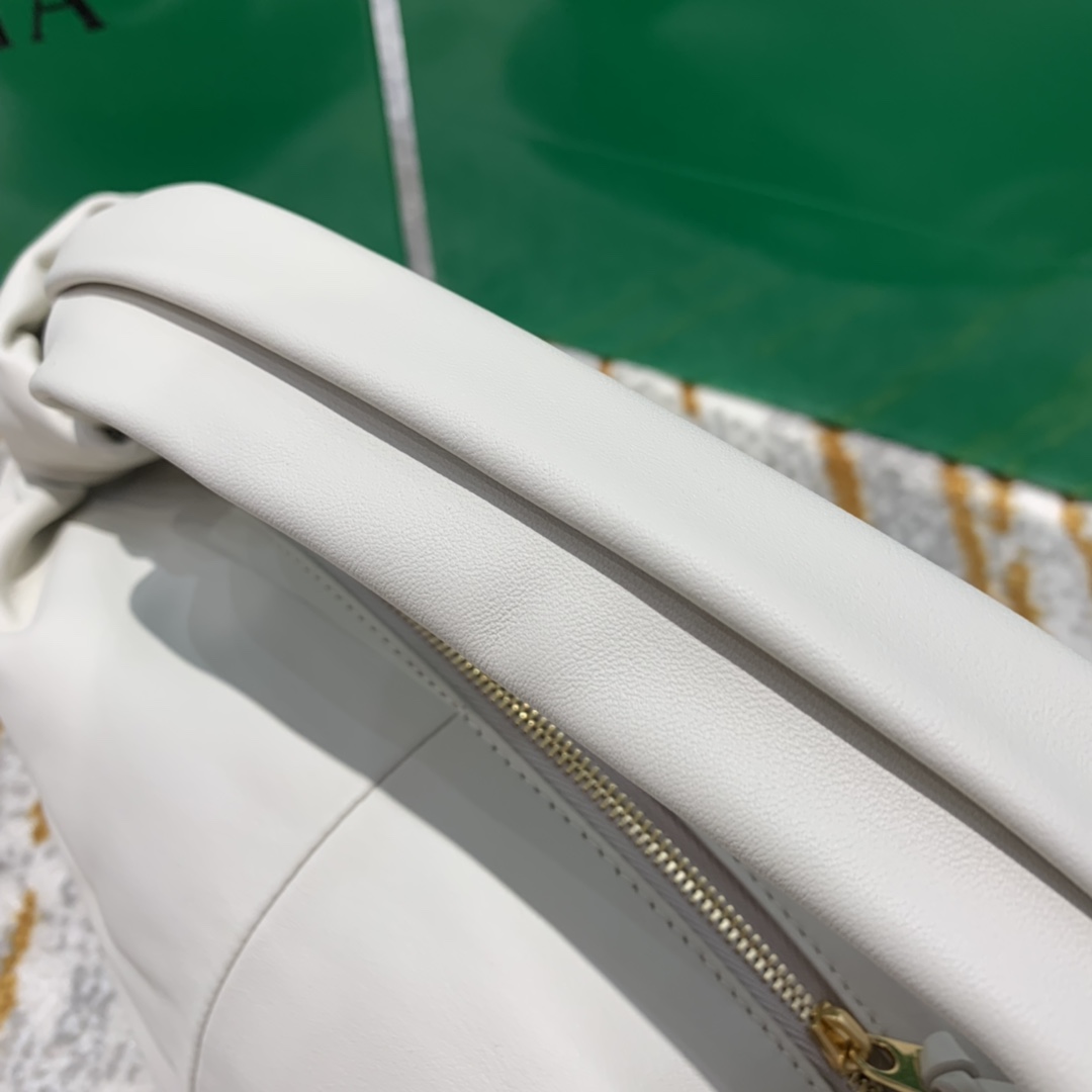 Bottega Veneta  𝗠𝗜𝗡𝗜 𝗕𝗔𝗚 #629635