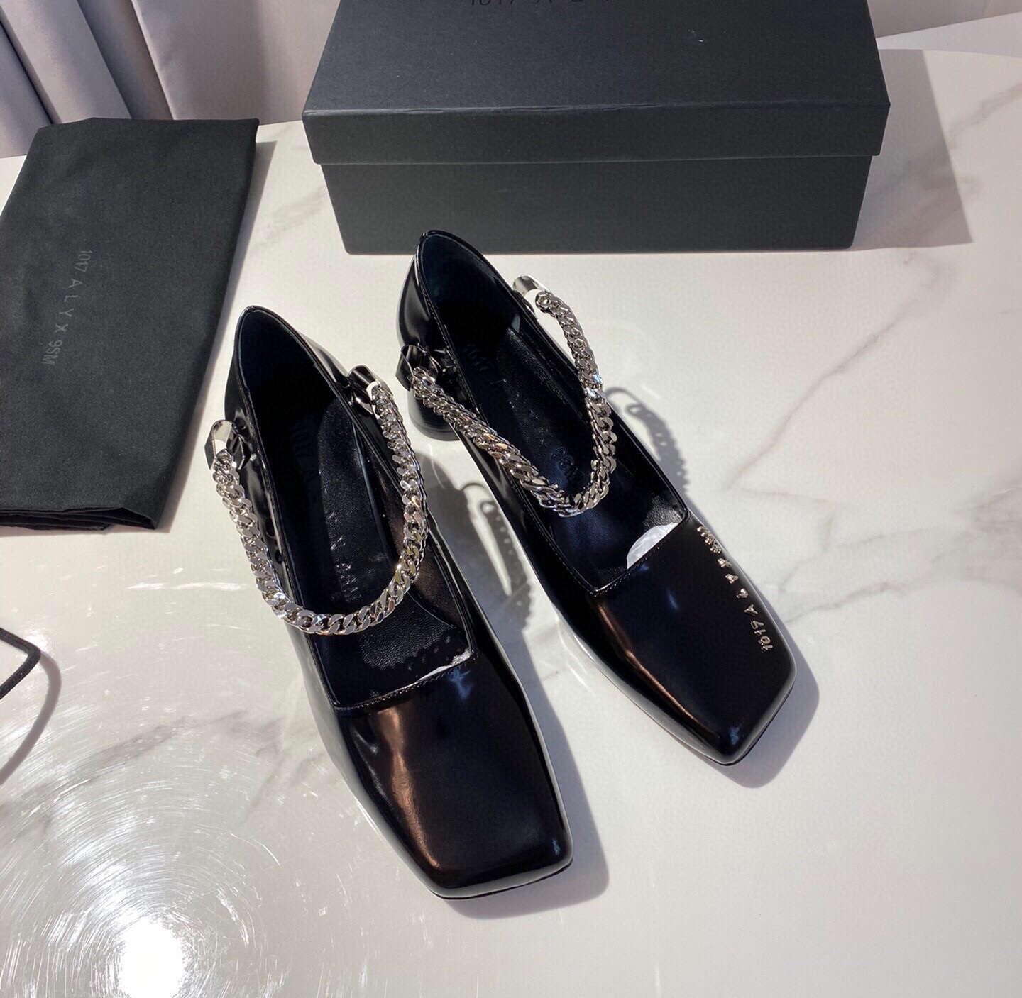 1017 ALYX 9SM chain high heels