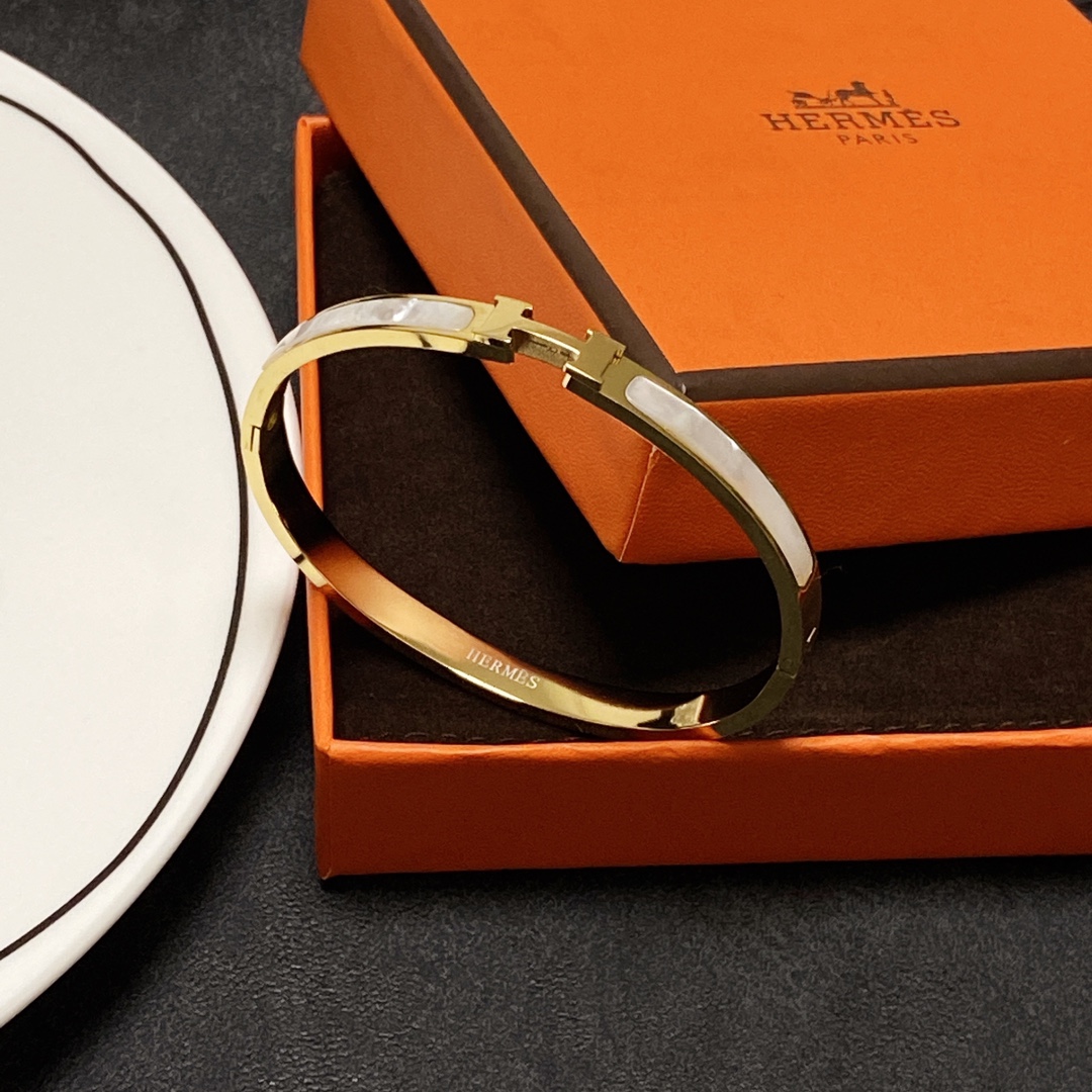 Hermes bracelet