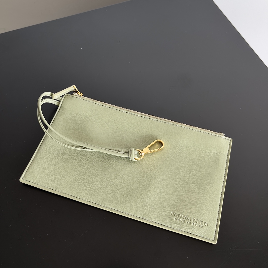 Bottega Veneta bv vegetable basket medium Travertine green #608810