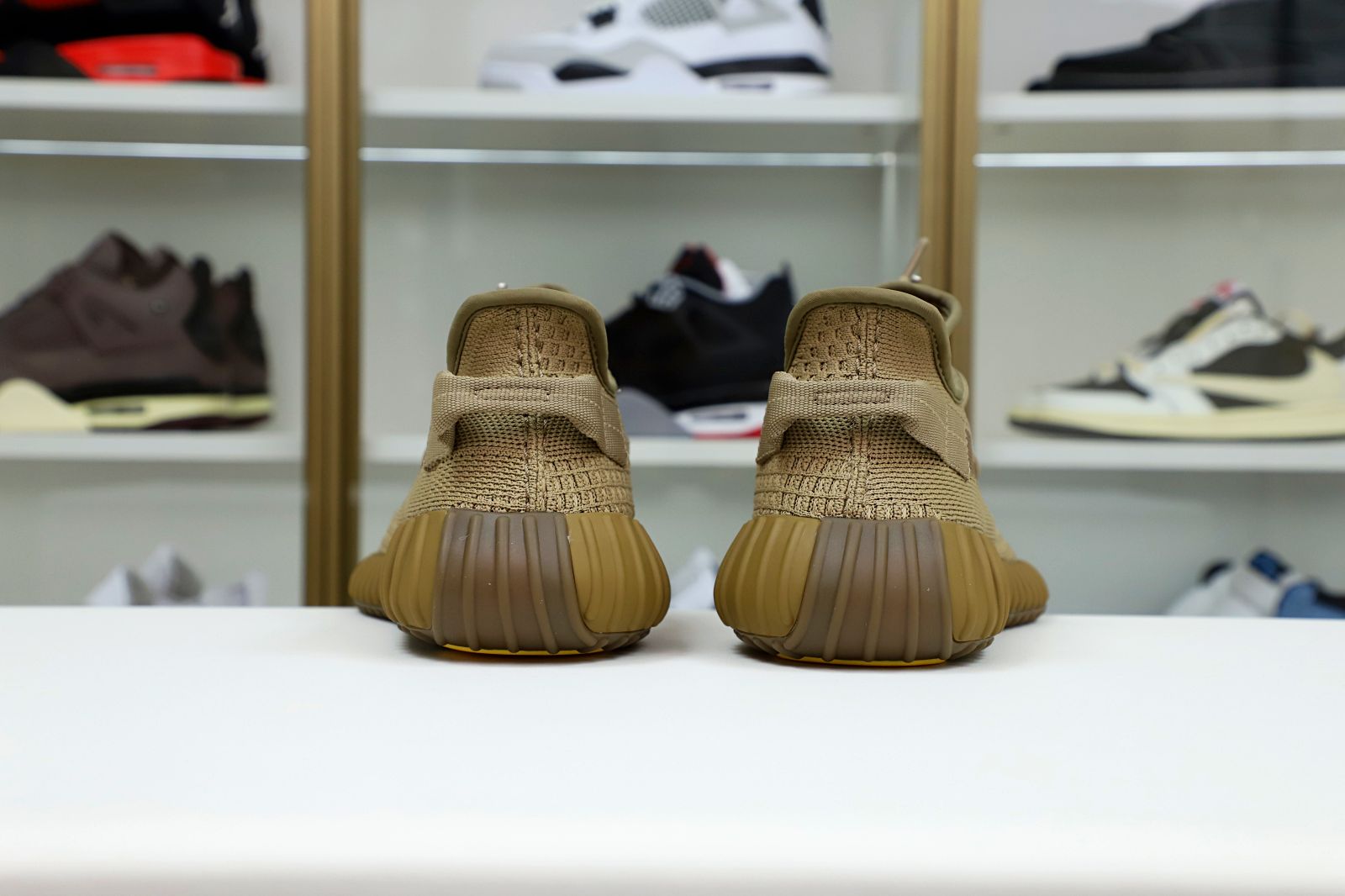 YEEZY BOOST 350 V2 EARTH