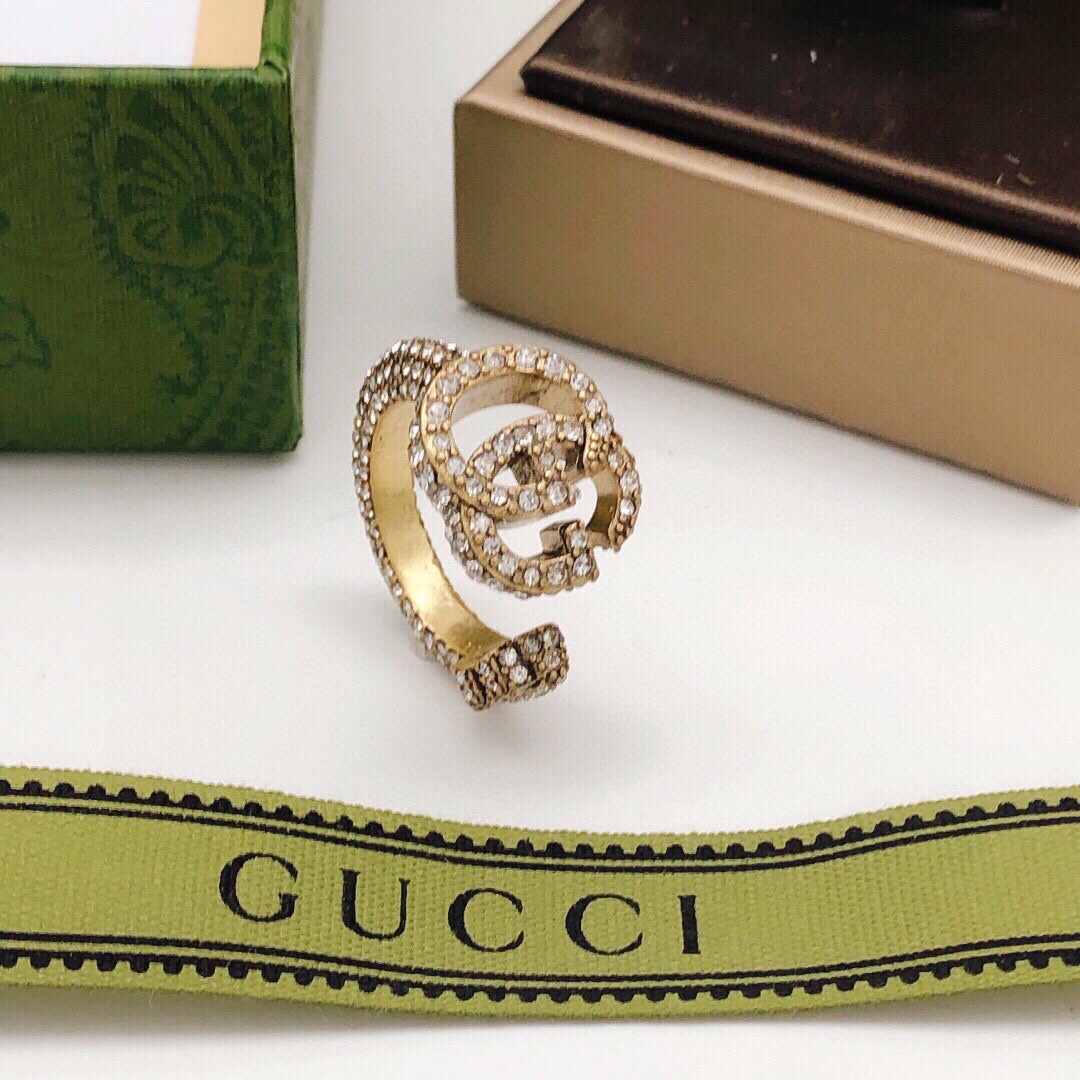 𝐆𝐮𝐜𝐜𝐢 New Double G Diamond Ring