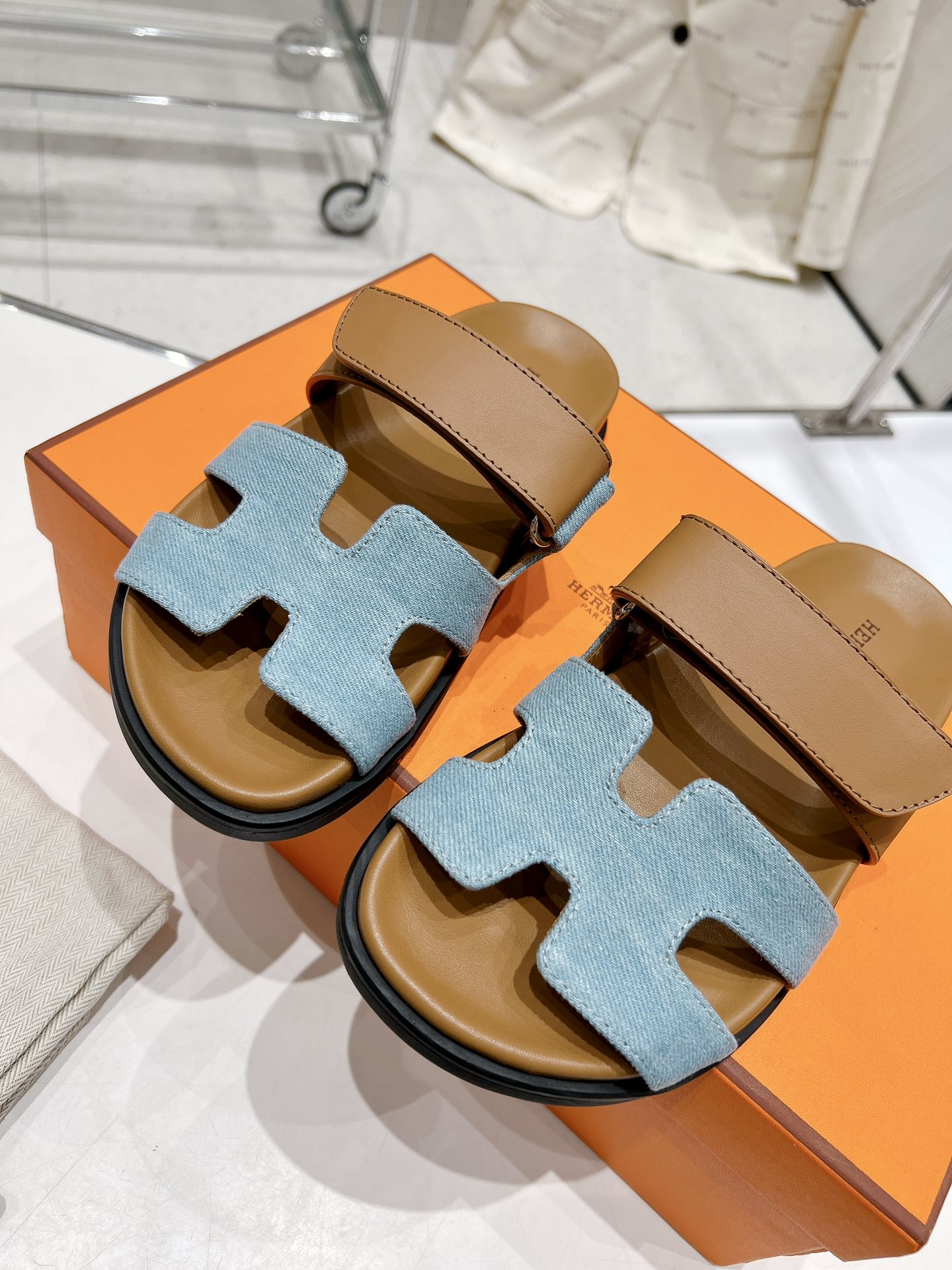 Hermes spring and summer sandals series couple models classic models