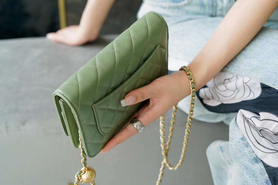 Chanel 𝑾𝒐𝒄 Hairy Bag Metal Ball 𝒘𝒐𝒄 Matcha Green