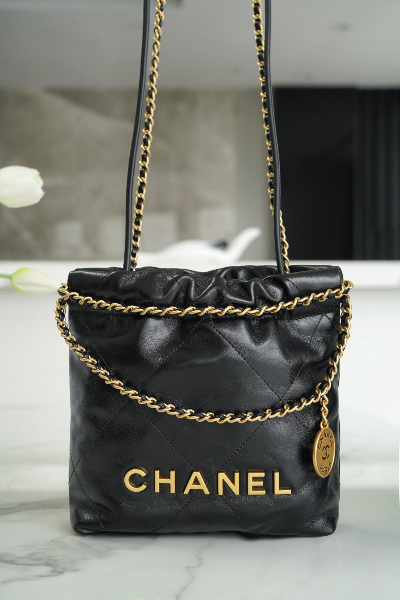 𝗖𝗛𝗔𝗡𝗘𝗟✦ 23s Spring/Summer New 22Mini bag Original Leather Black Gold