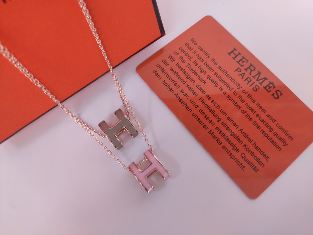 Hermes necklace
