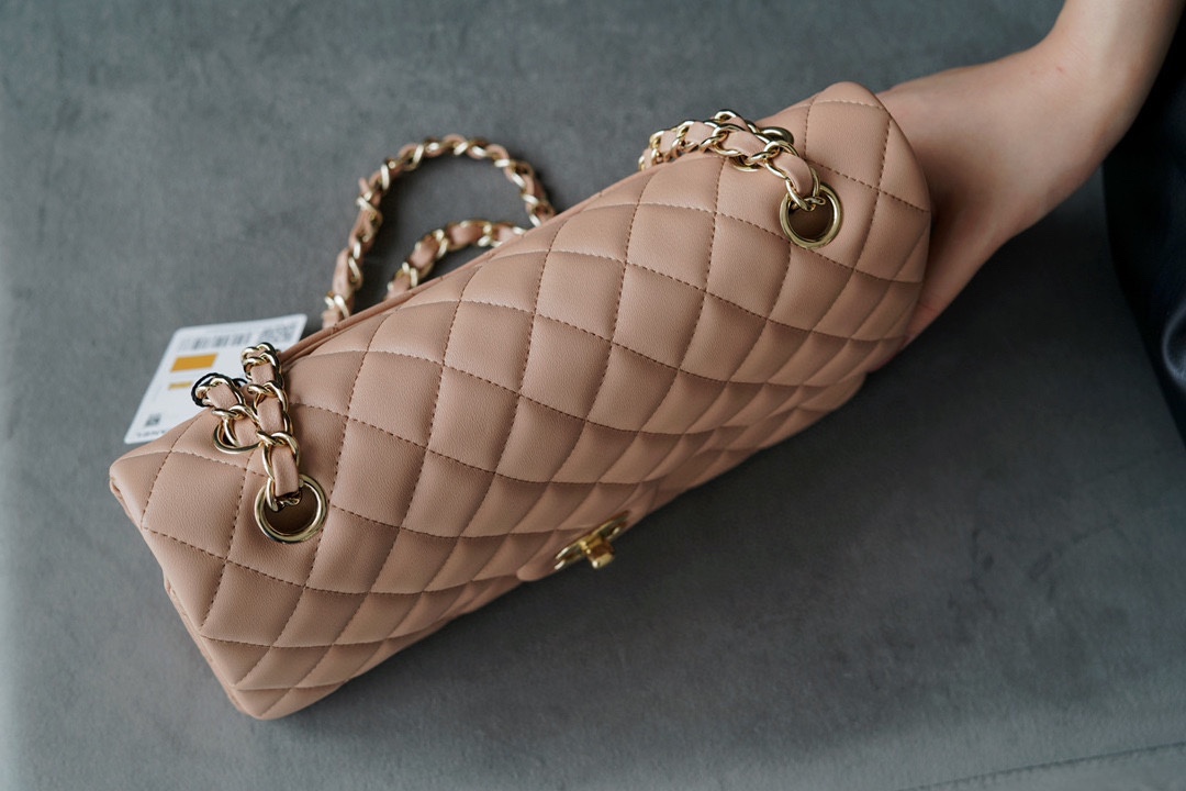 𝐂𝐇𝐀𝐍𝐄𝐋 Classic Flap Italy 🇮🇹 The 𝗚𝗥