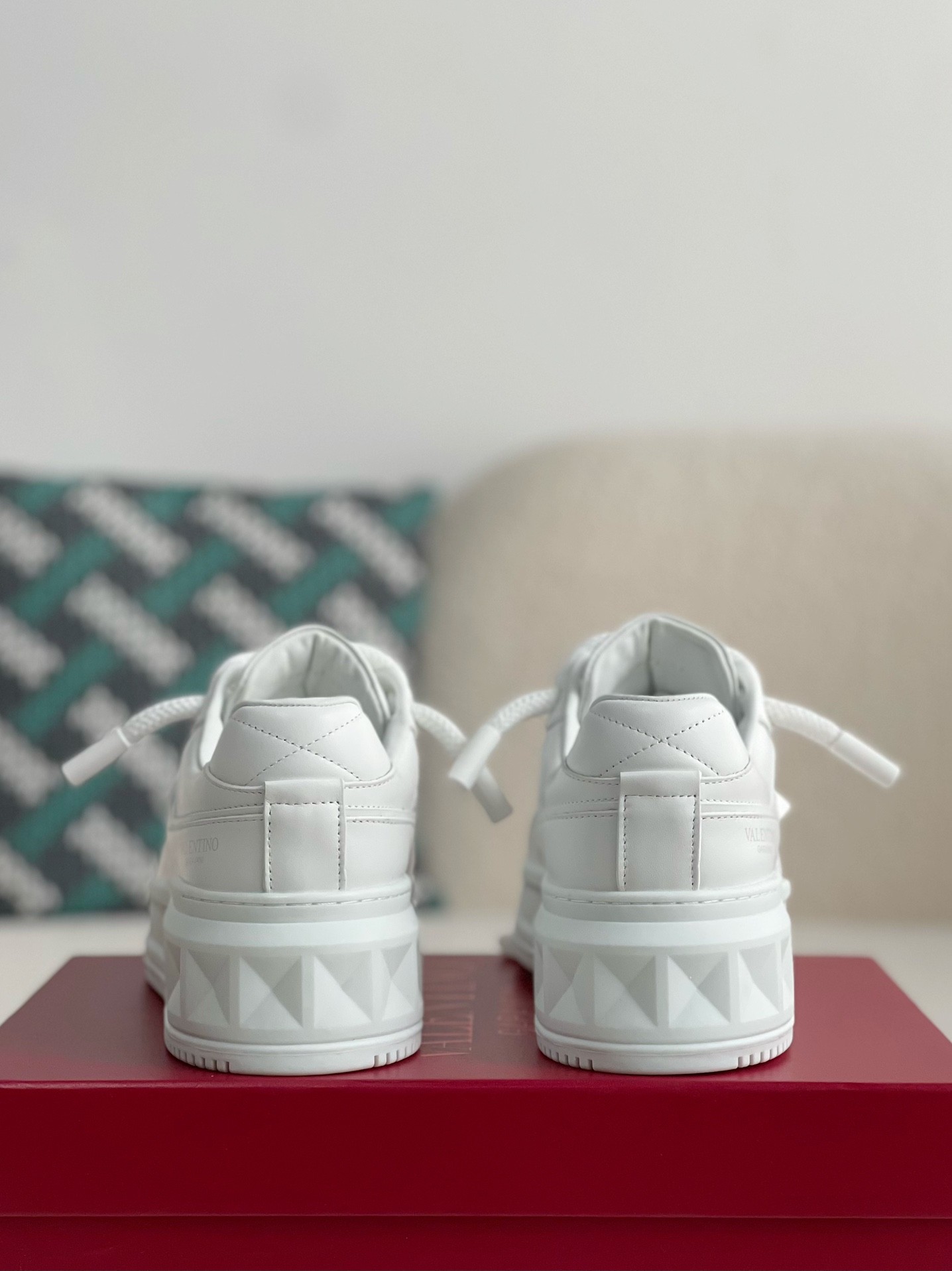 Valentino one stud sneakers