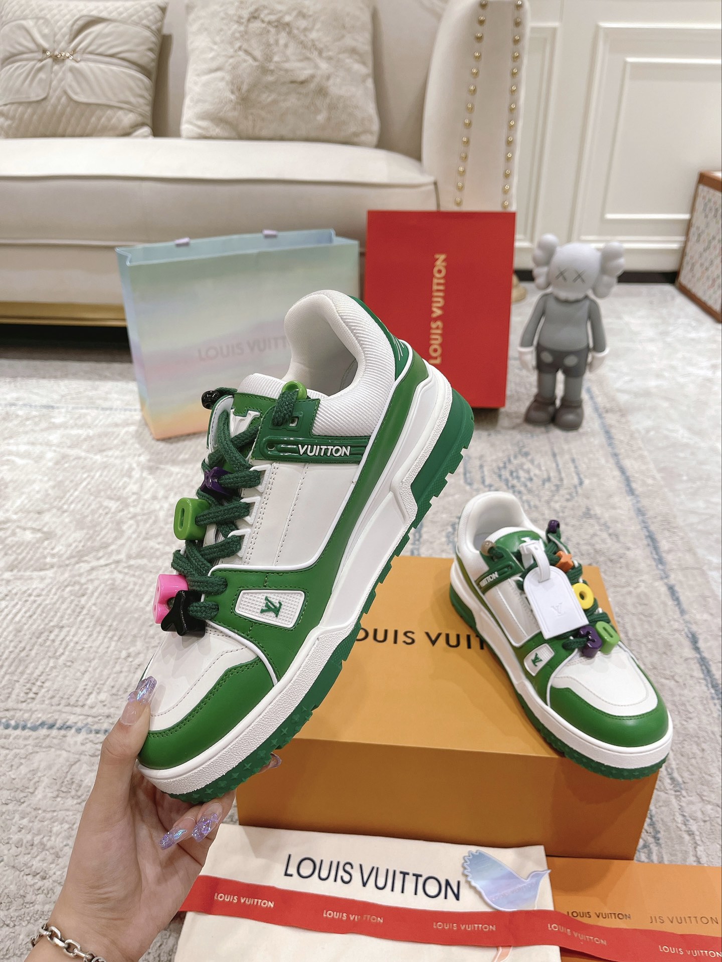 Louis Vuitton couple models DIY buckle sneakers sneakers