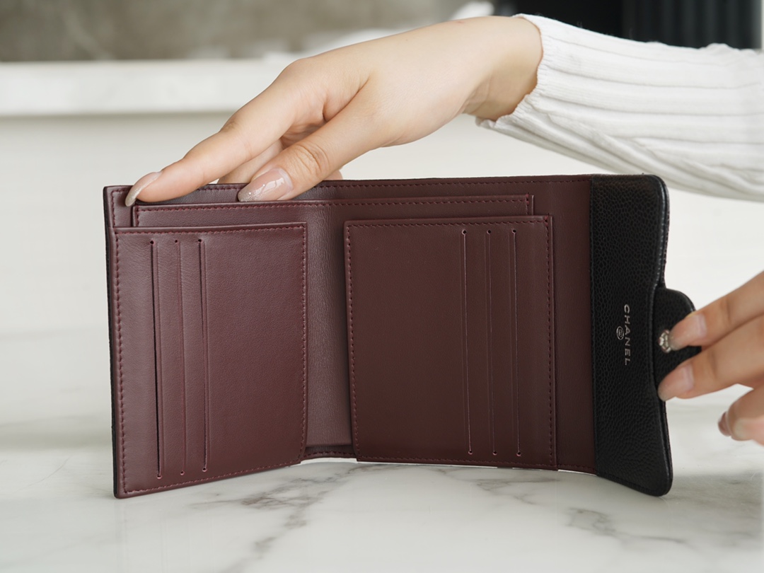 𝗖𝗛𝗔𝗘𝗡𝗟✦ 𝗖𝗹𝗮𝘀𝗶𝗰 𝗙𝗹𝗮𝗽 France 🇫🇷 Imported [HASS] Original Calfskin 🐂 Classic Trifold Wallet Black Silver