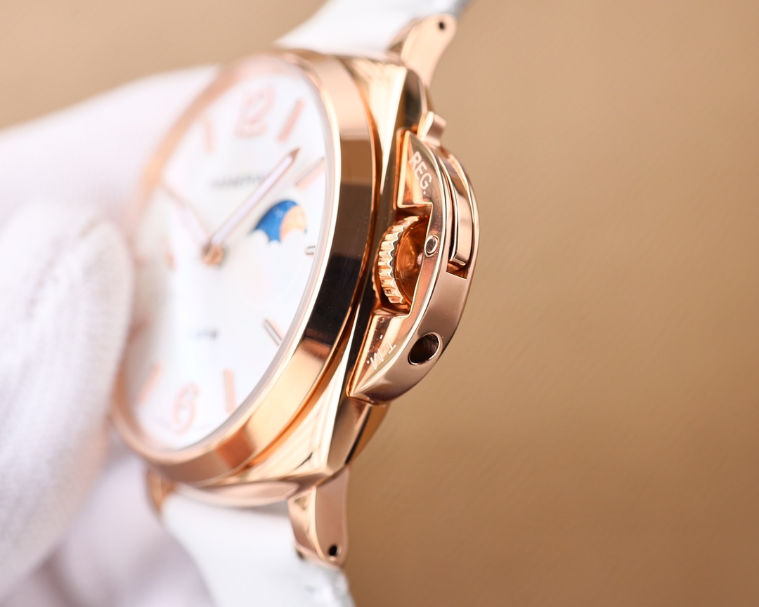 Panerai- SUBMERSIBLE Stealth Series