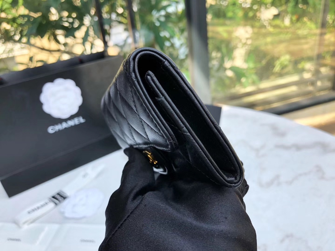 𝗖𝗛𝗔𝗘𝗡𝗟✦ 𝗖𝗹𝗮𝘀𝗶𝗰 𝗙𝗹𝗮𝗽 Made of 