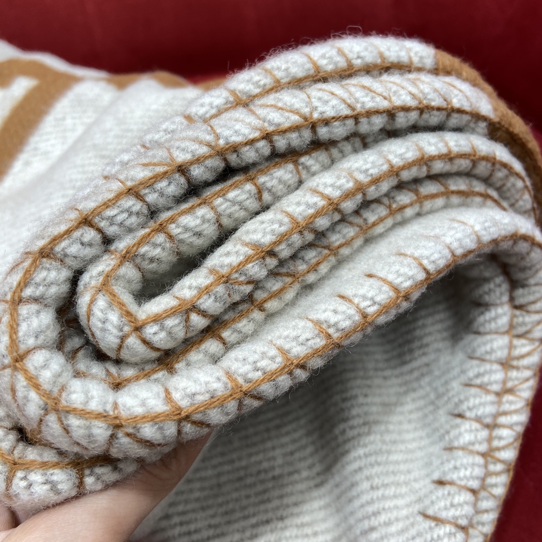 𝐇𝐞𝐫𝐦𝐞𝐬 • 𝟐𝟑𝐍𝐞𝐰【Beige】(%90 Merino Wool+10% Cashmere)