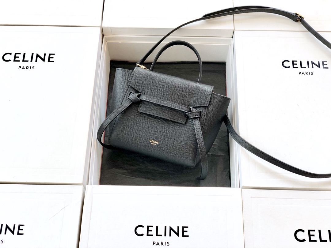 𝐂𝐞𝐥𝐢𝐧𝐞 𝐛𝐞𝐥𝐭 𝐩𝐢𝐜𝐨 𝟏𝟔𝐜𝐦 Grained Calfskin Bag