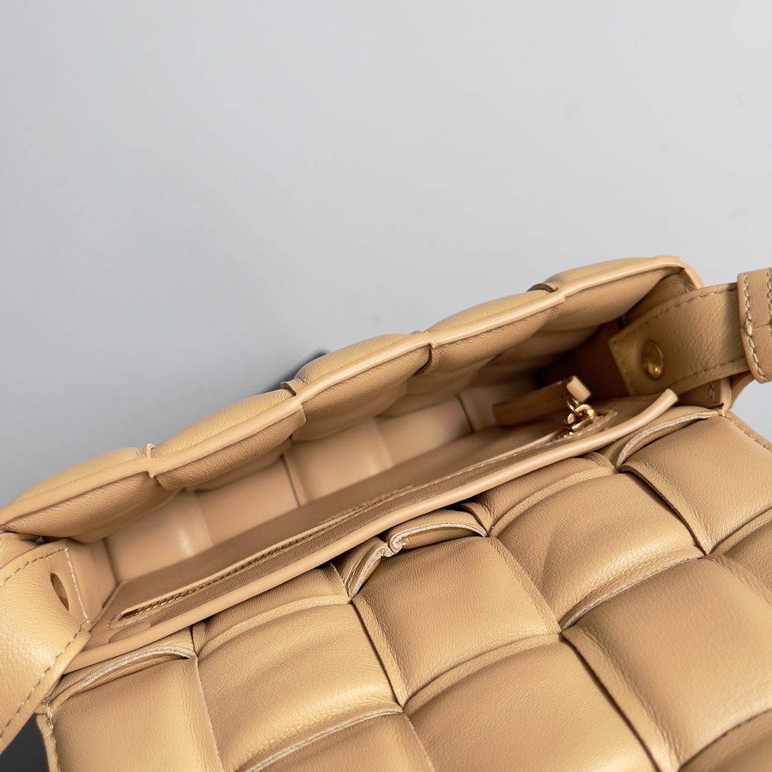 Bottega Veneta Pillow Bag Small mini in Almond #717506