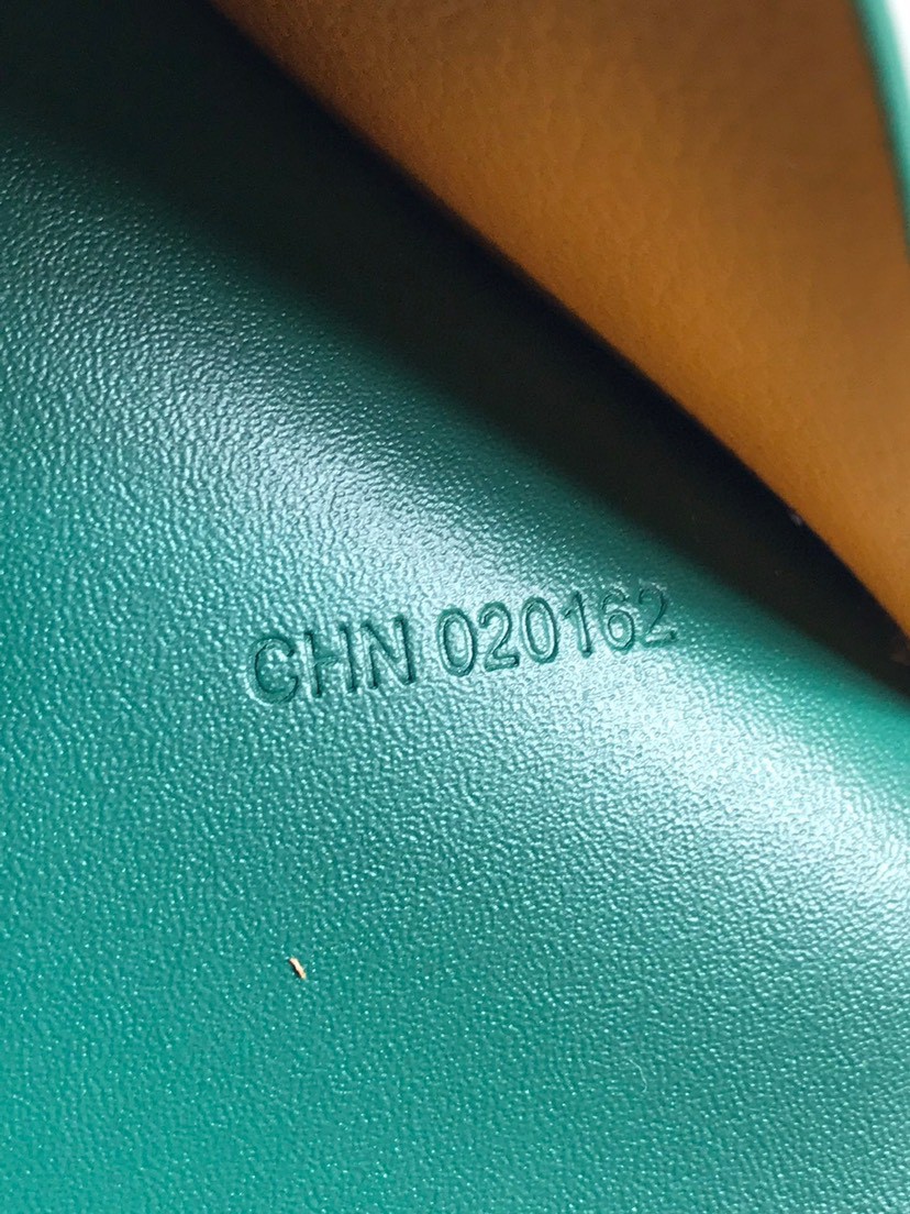 Passport holder   020608