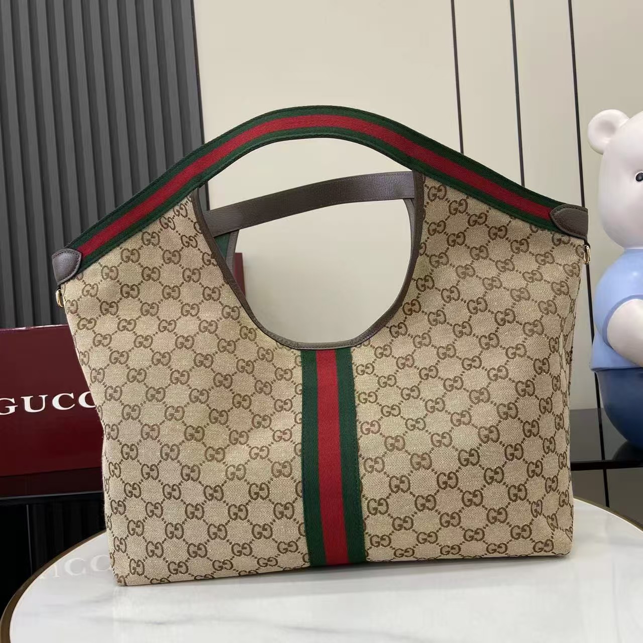 Gucci 853971  size60*47*16