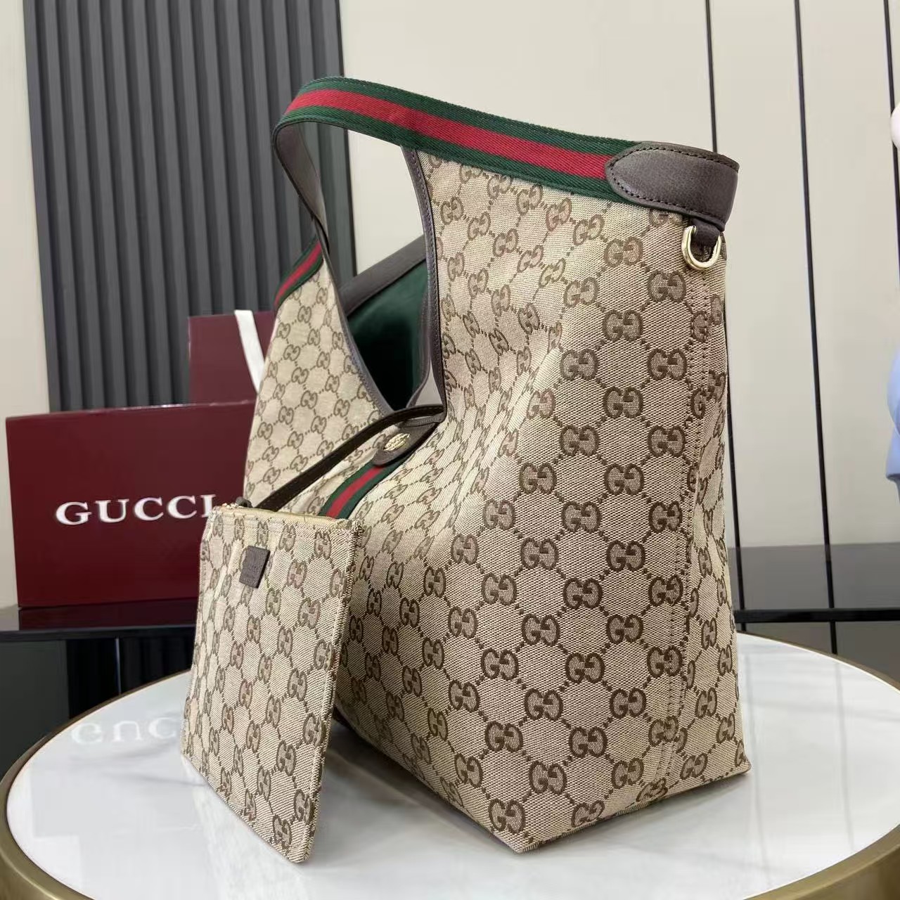 Gucci 853971  size60*47*16