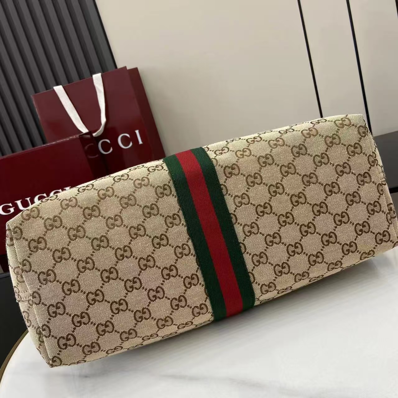 Gucci 853971  size60*47*16