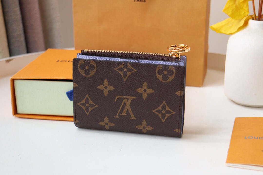 LV  M82415   Purple