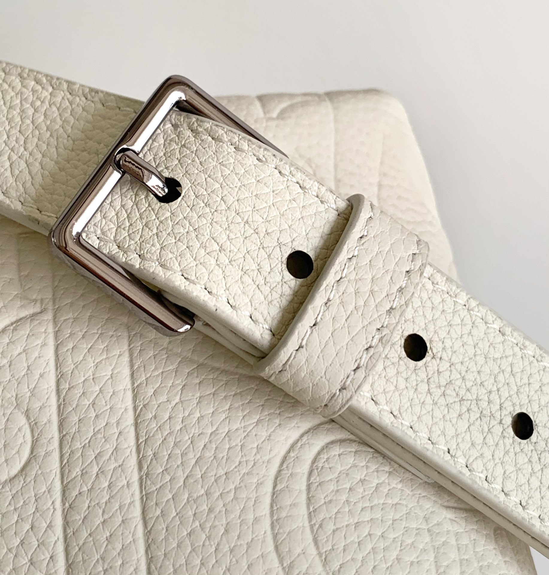 1ESDU134LLG   SIZE  57.5*34.5*22