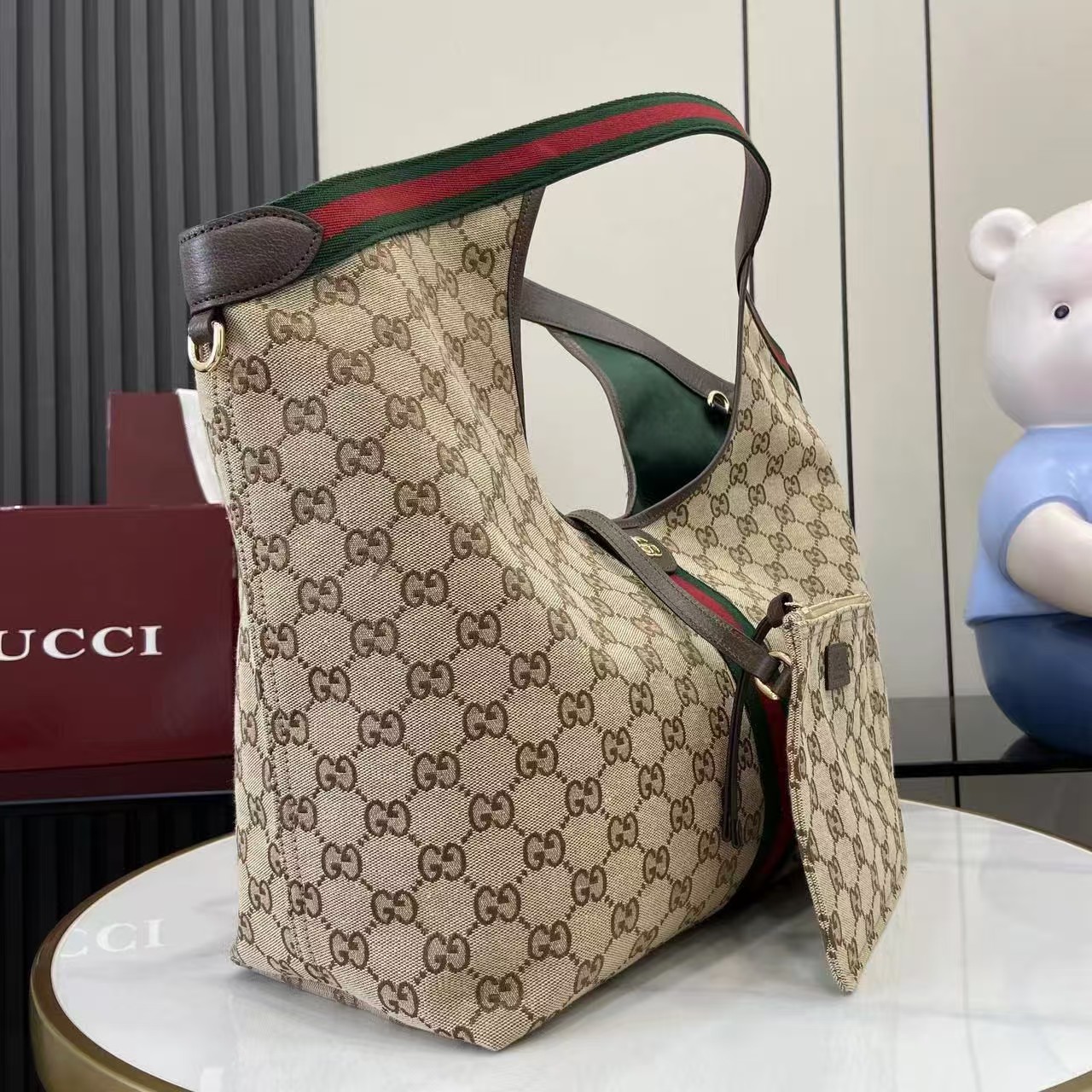 Gucci 853971  size60*47*16