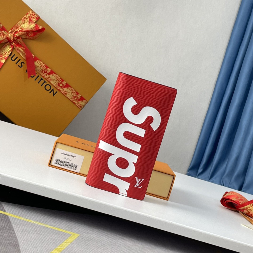 LV  M66540  RED