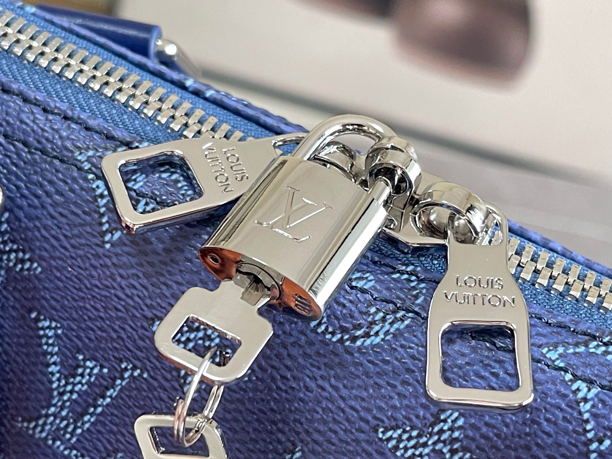 Heritage  Keell  50  SIZE  50*29*23