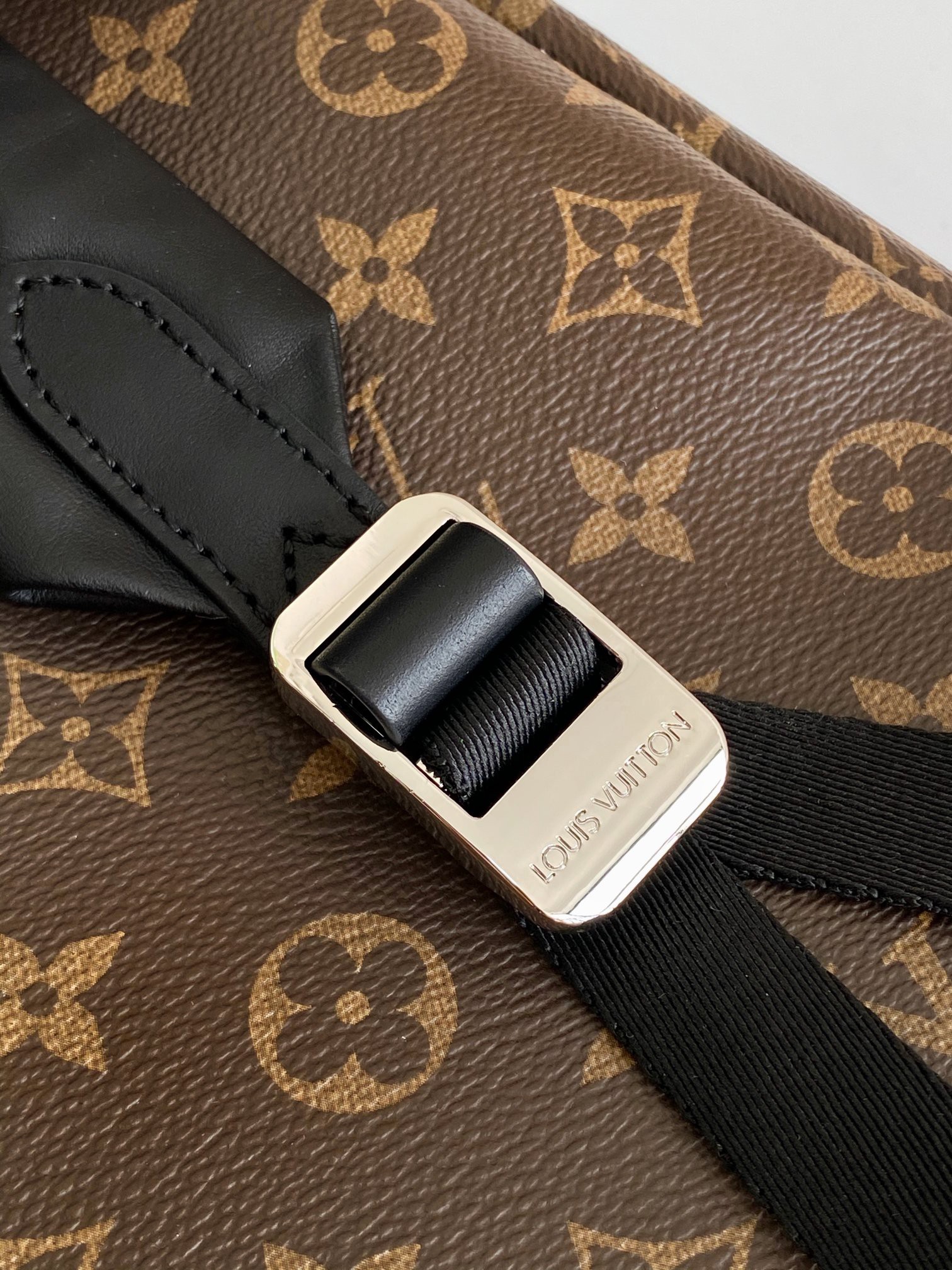 M46684   SIZE  29*38*20