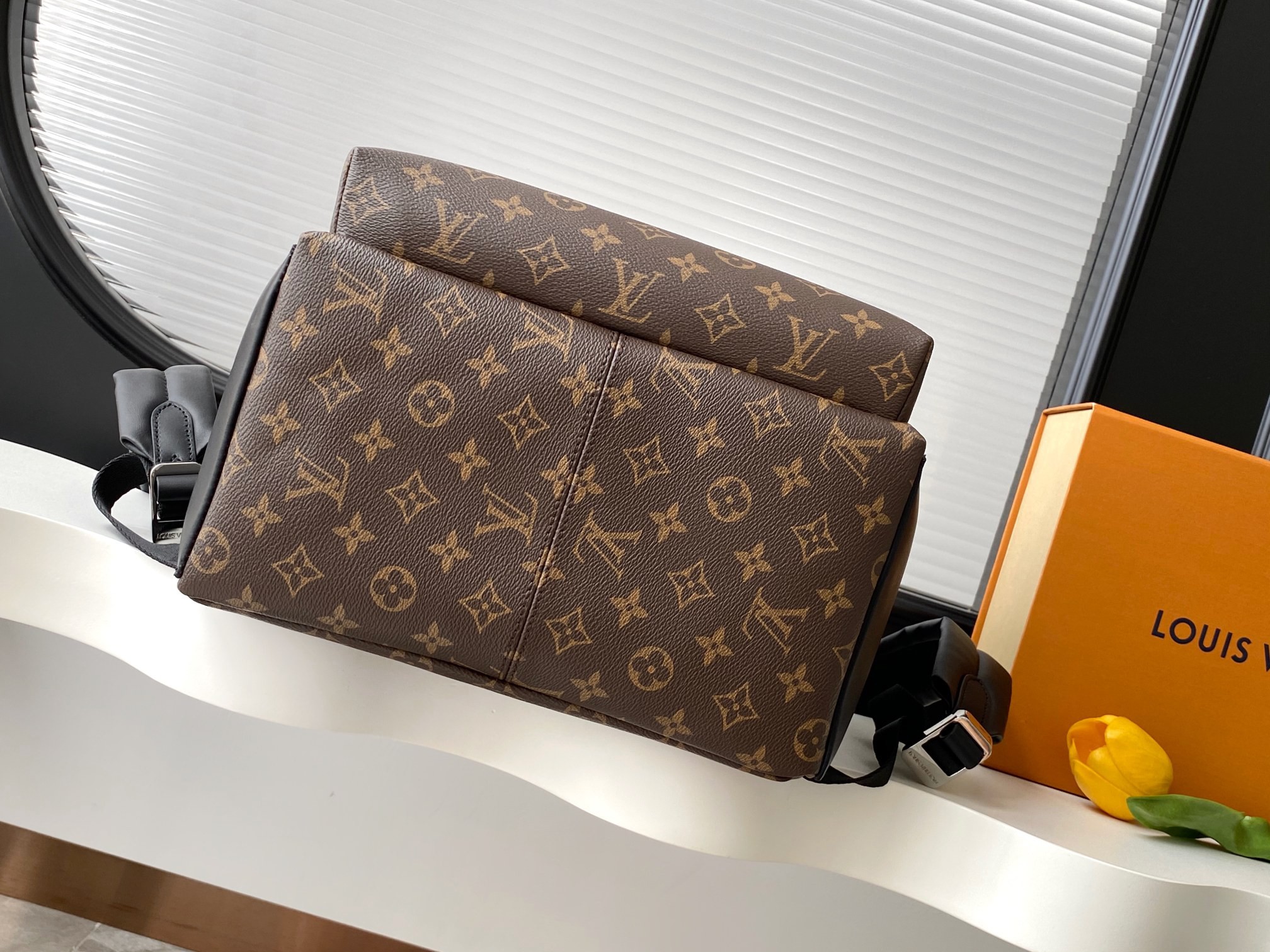 M46684   SIZE  29*38*20