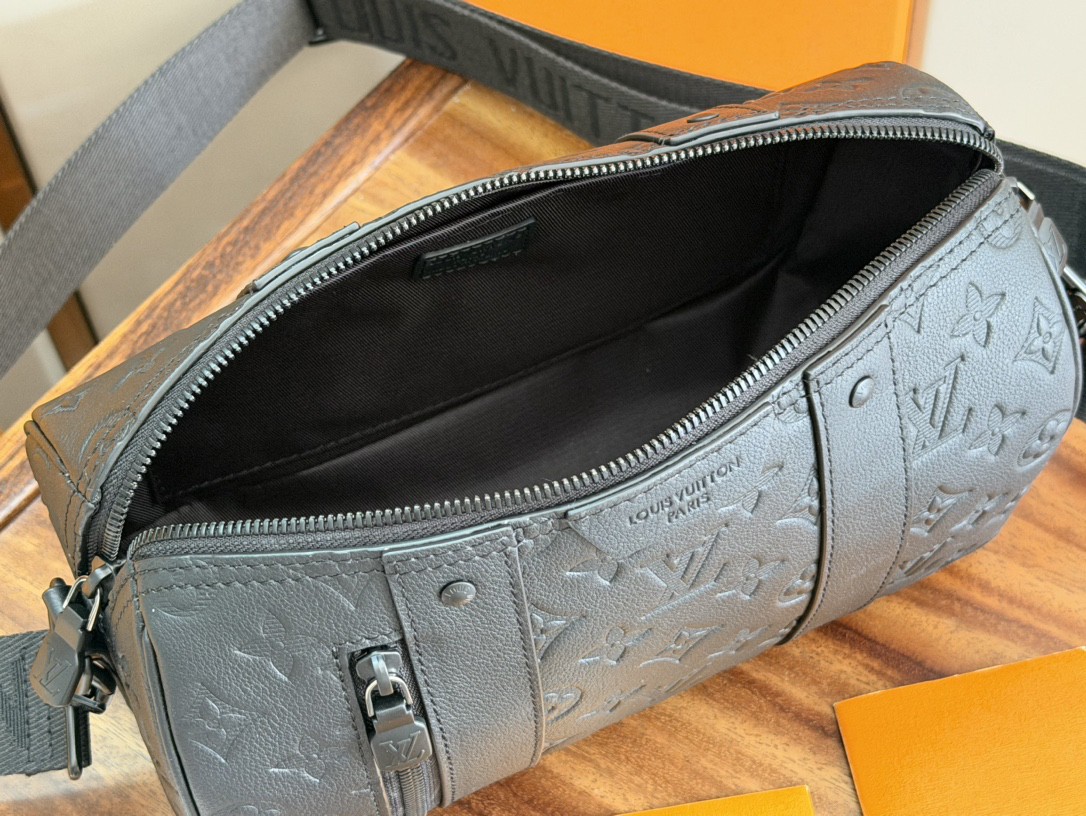 LV M26750  SIZE  27*17*13