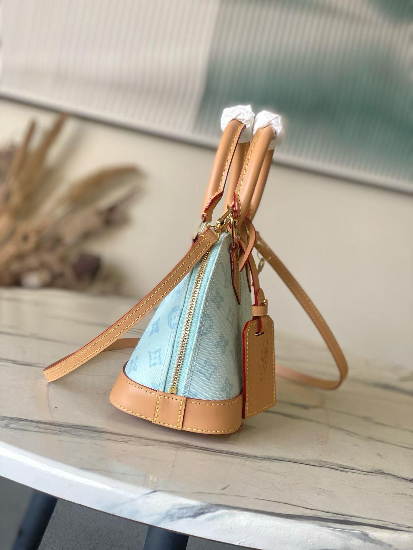 M27526  17.5*11.5*23.5CM