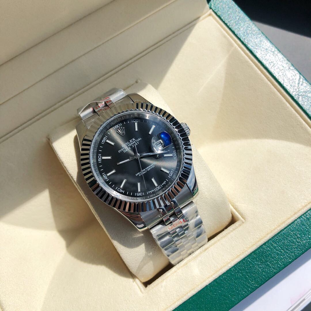 Rolex   41mm