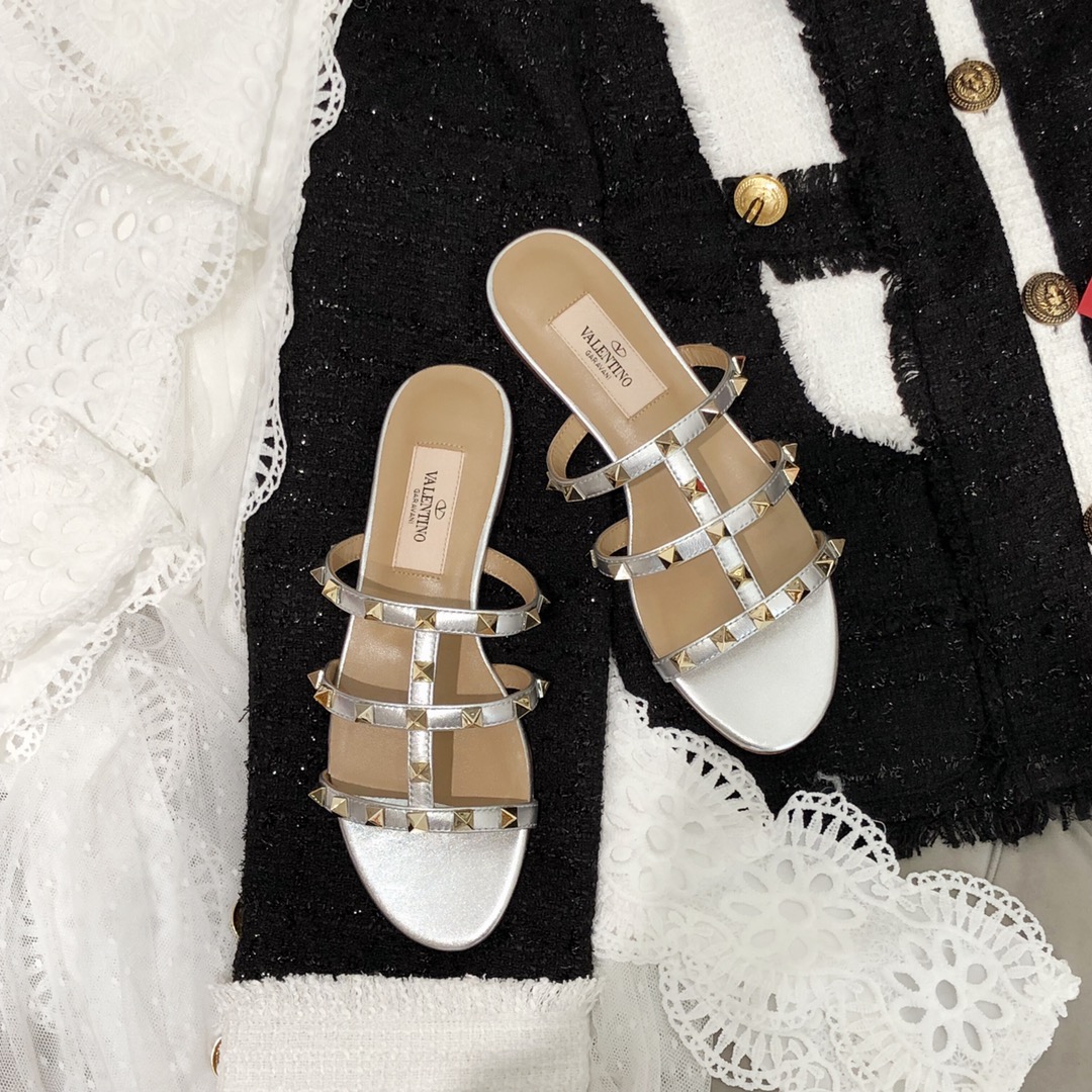 【Valentino】Valentino Top Edition Metallic Silver 3 Strap Flat Slippers