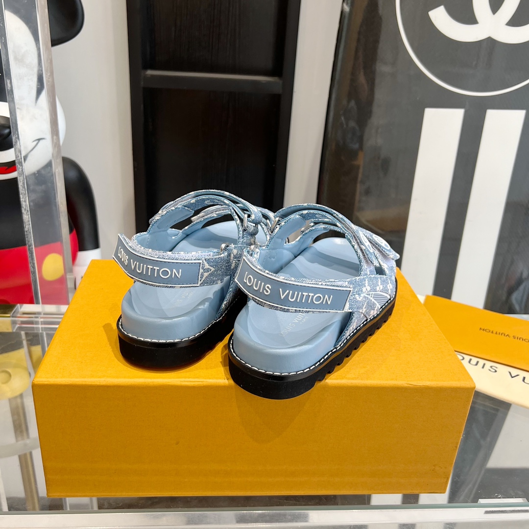 Louis Vuitton 2023 spring and summer beach sandals