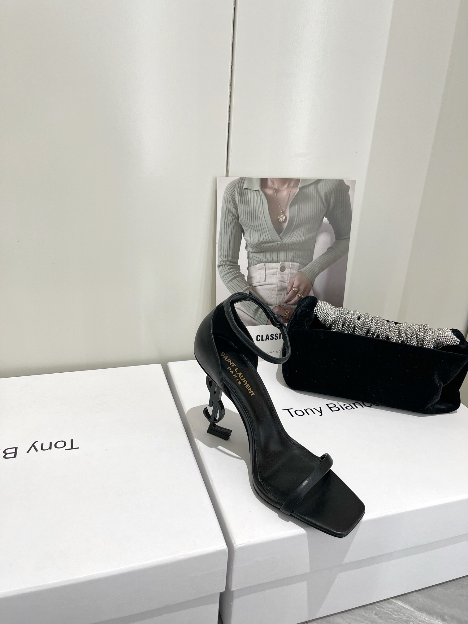 𝙎𝙖𝙞𝙣𝙩 𝙇𝙖𝙪𝙧𝙚𝙣𝙩 | 𝟐𝟎𝟐𝟐/𝐒𝐒 𝐧𝐞𝐰 YSL｜Saint Laurent silk diamond buckle high heels Imported silk