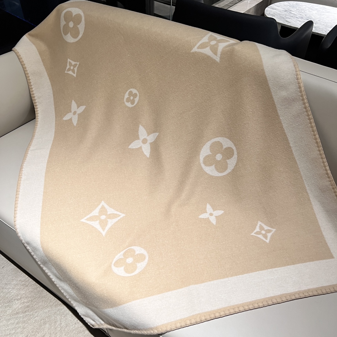 𝐋𝐨𝐮𝐢𝐬 𝐕𝐮𝐢𝐭𝐭𝐨𝐧 