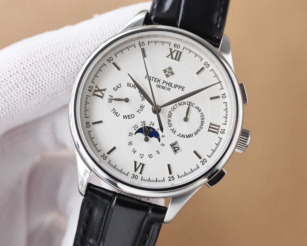 Patek Philippe has a unique dial