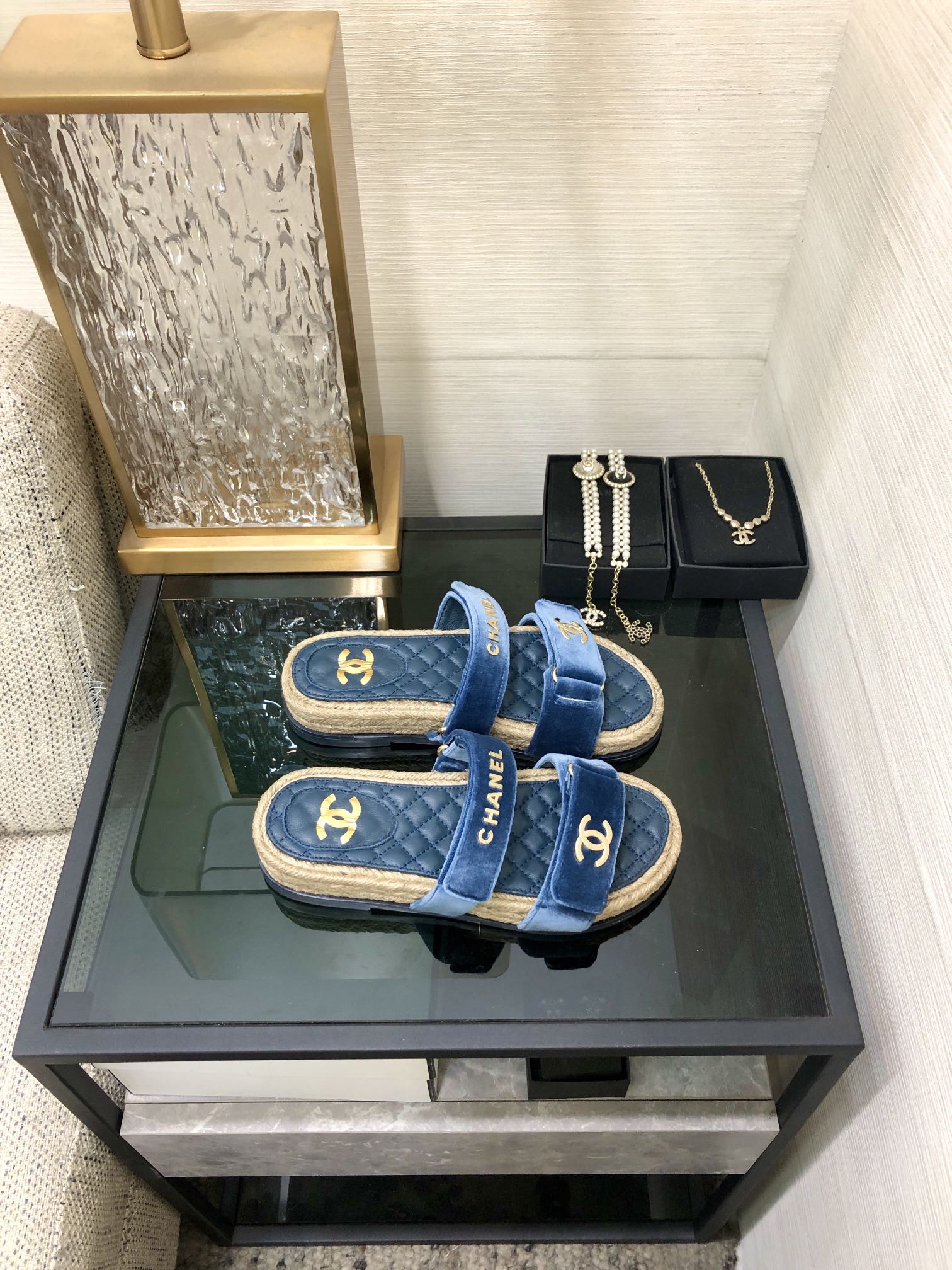 CHANEL 2023 spring and summer latest woven velcro slippers Italy imported multi-layer leather outsole