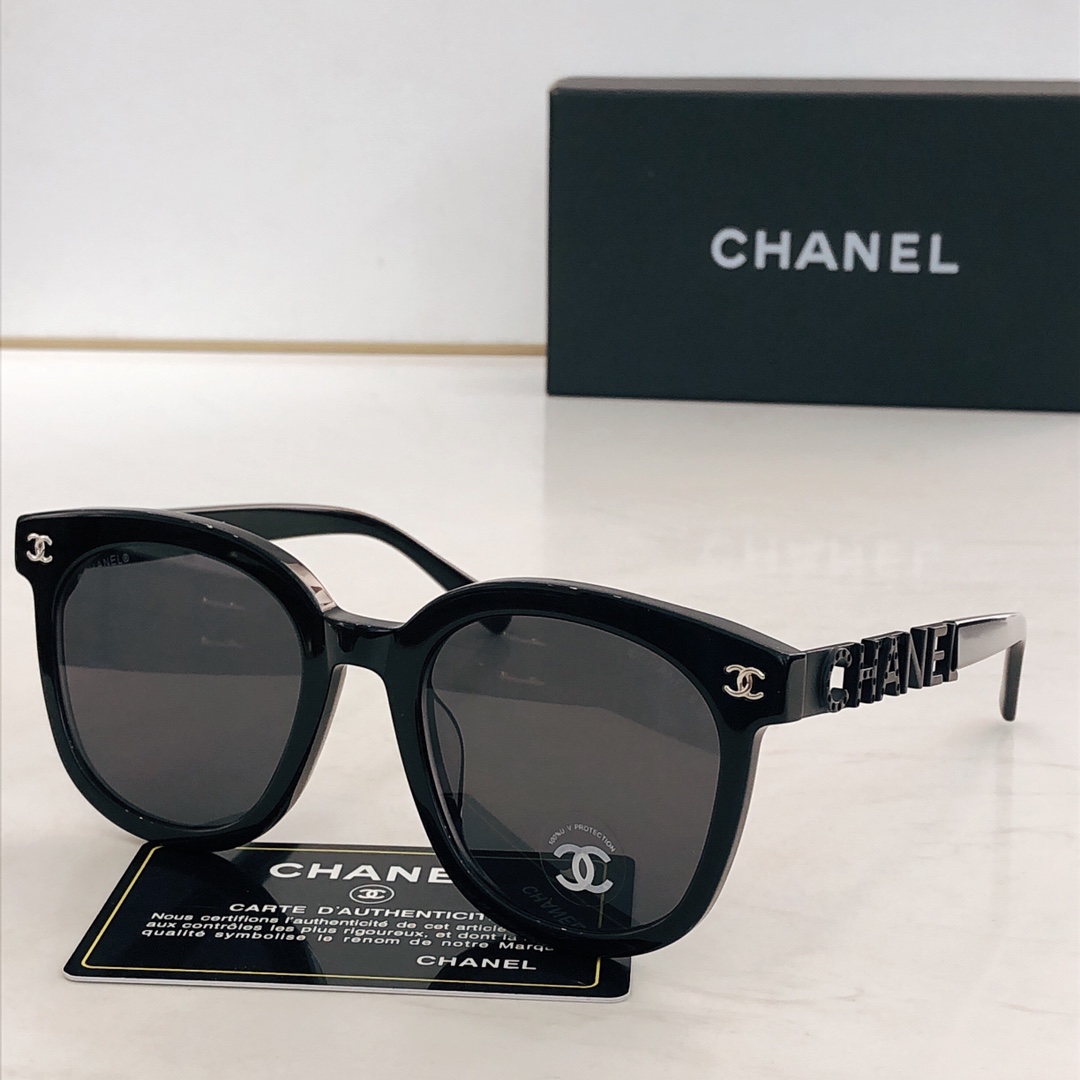 CHANEL MODEL：CH7335