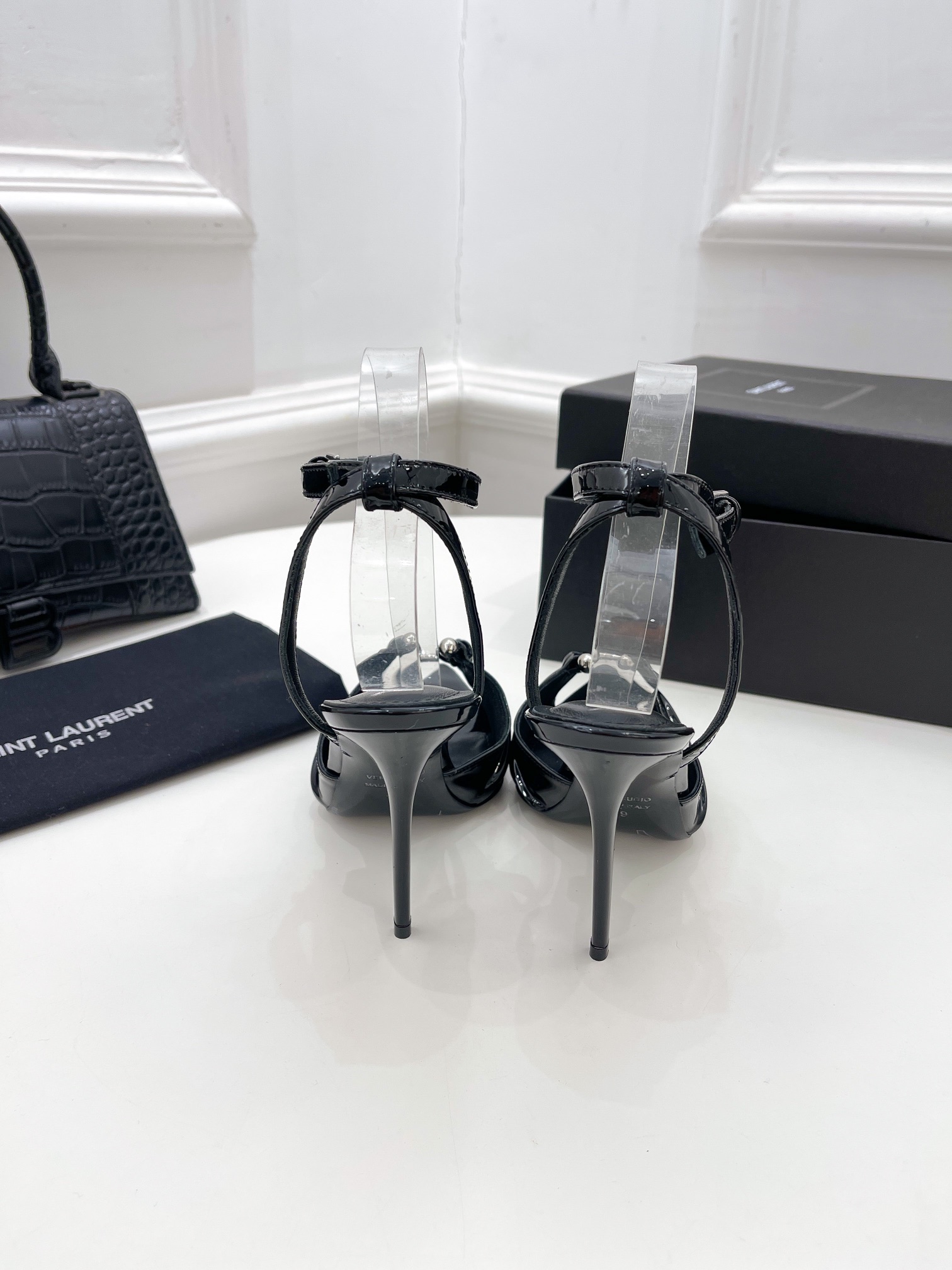 𝙎𝙖𝙞𝙣𝙩 𝙇𝙖𝙪𝙧𝙚𝙣𝙩 | 𝟐𝟎𝟐𝟏/𝐒𝐒 𝐧𝐞𝐰 YSL｜Roland 2022/fw early spring new baked high heels