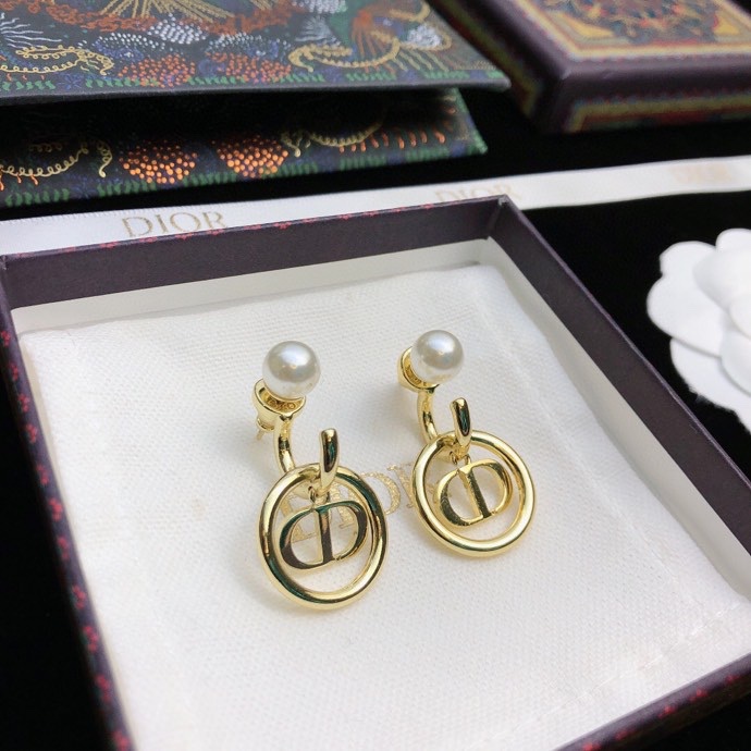 Dior Petit CD earrings